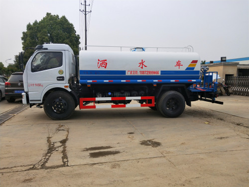 東風8噸灑水車 東風8噸灑水車